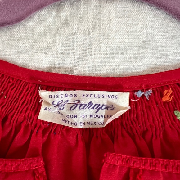 Vintage made in Mexico embroidered peasant top small - Picture 2 of 5